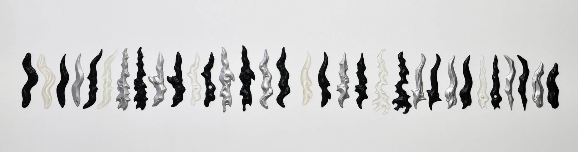 Nemirne oblike / oblike nemira  (Poteze glasov: črni jeziki, bleščeči jeziki, prazni jeziki)  1. - 34.